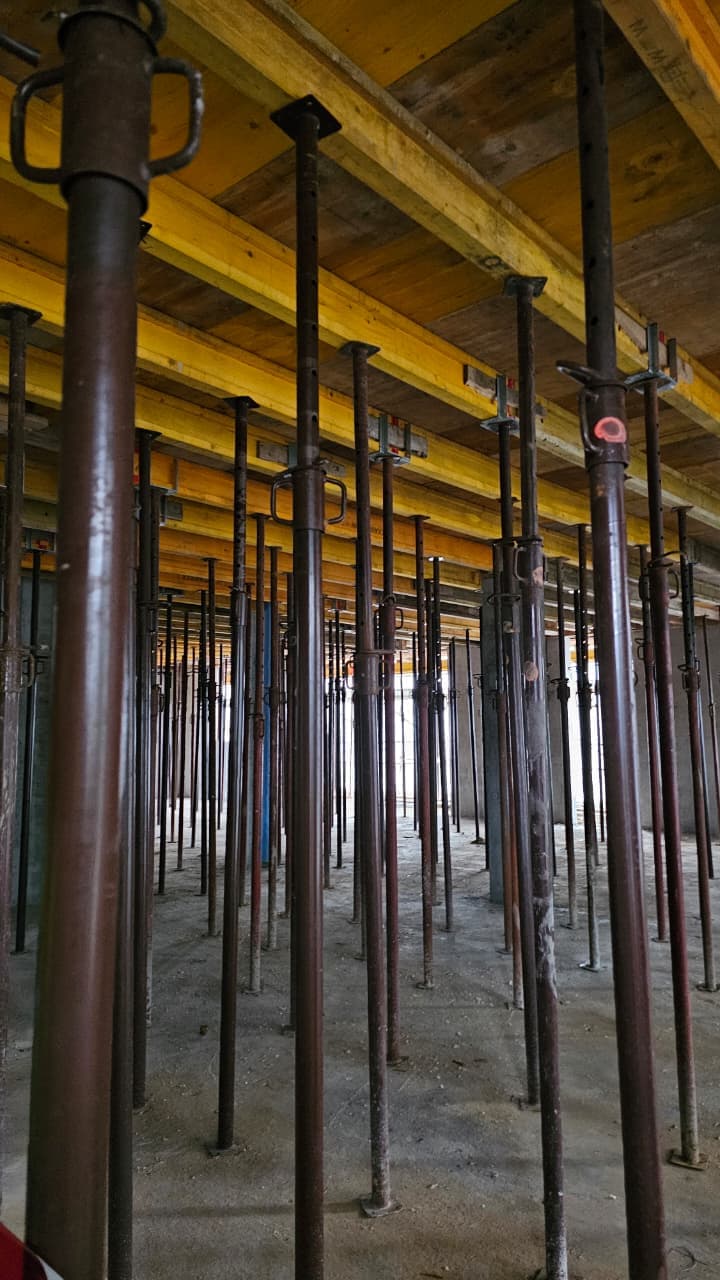 Seguridad en Obras de la Ciudad de México con Puntales Certificados